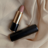 Shine bright glossy lipstick